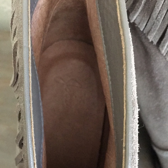 Joie gray suede fringe ankle boots Loren 40 9 NEW - Picture 5 of 7